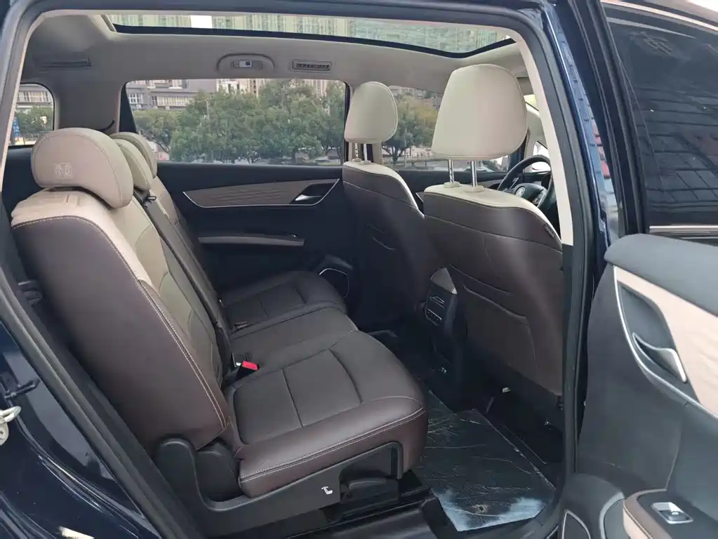 BYD Song Max DM-i 2022 — фото 13