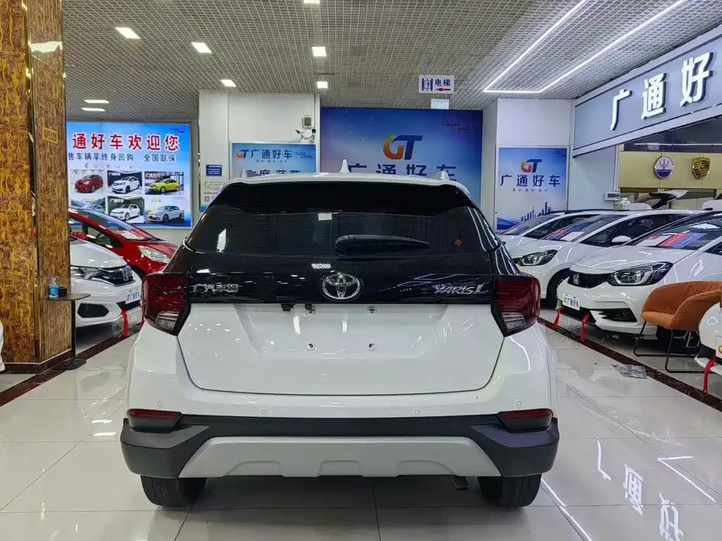 Toyota Yaris L — миниатюра 9