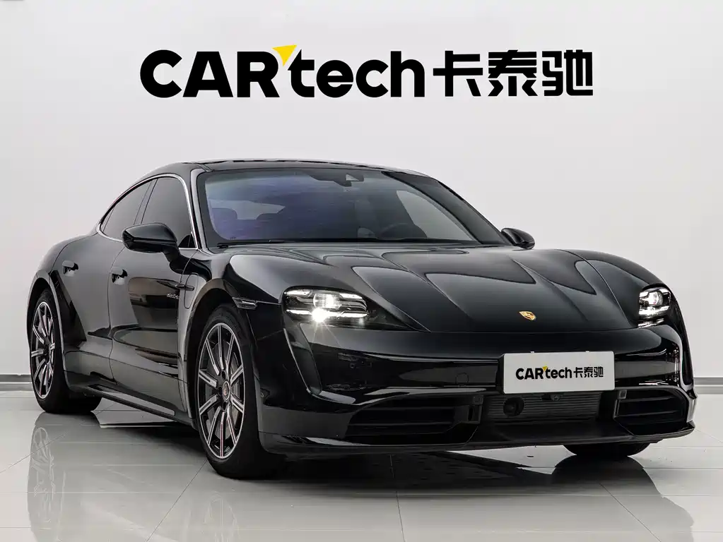 Porsche Taycan — миниатюра 3