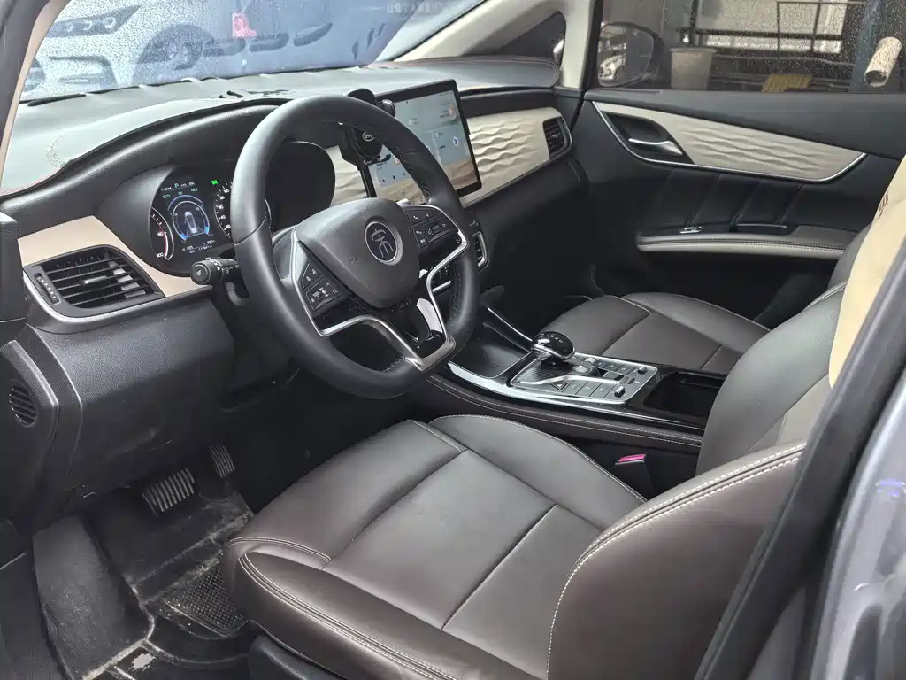 BYD MAX New Energy — миниатюра 10