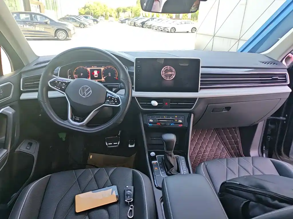 Volkswagen Tiguan L — миниатюра 10