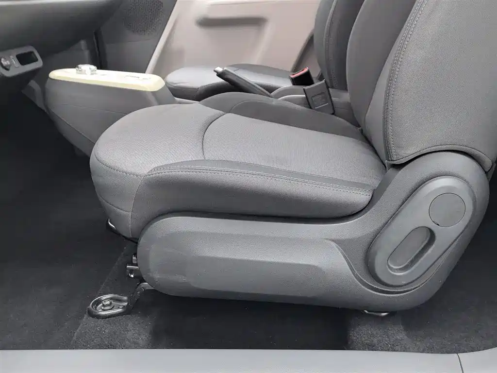 CHANGAN CHANGAN LUMIN