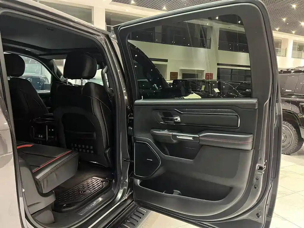 RAM Ram Trucks — миниатюра 11