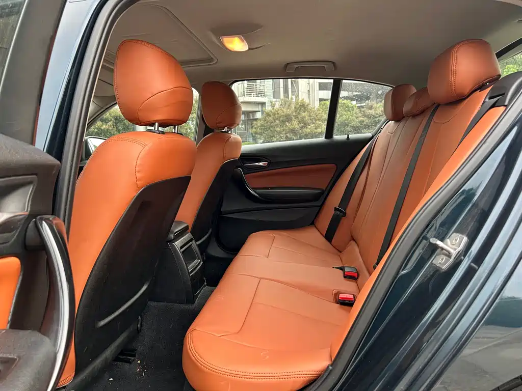 BMW 1 Series (Import) — миниатюра 6