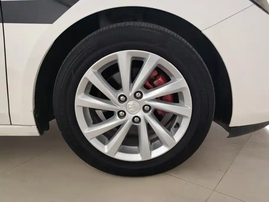 Buick Verano — миниатюра 6