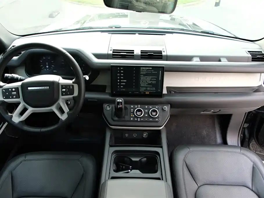 Land Rover Defender — миниатюра 11