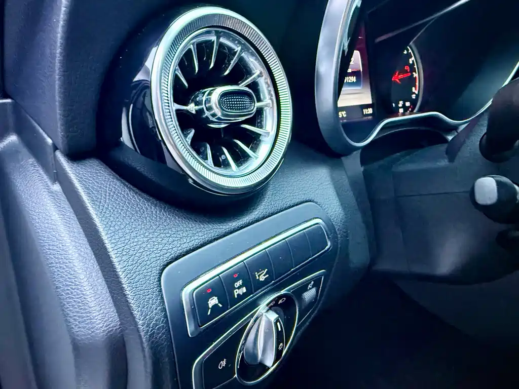 Mercedes-Benz C-Class AMG — миниатюра 13