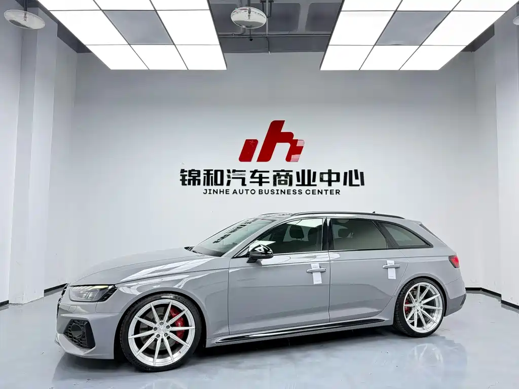 Audi RS 4 — миниатюра 5