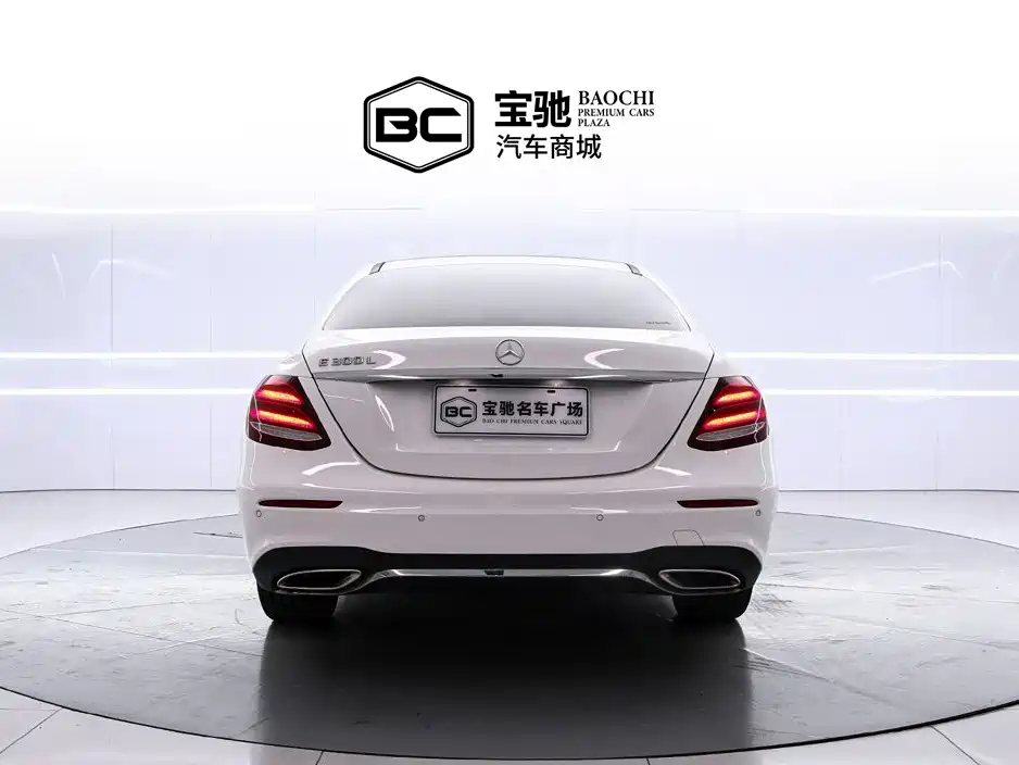 Mercedes-Benz E-Class — миниатюра 4