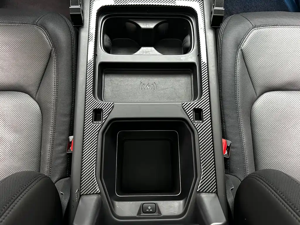 Land Rover Defender — миниатюра 17