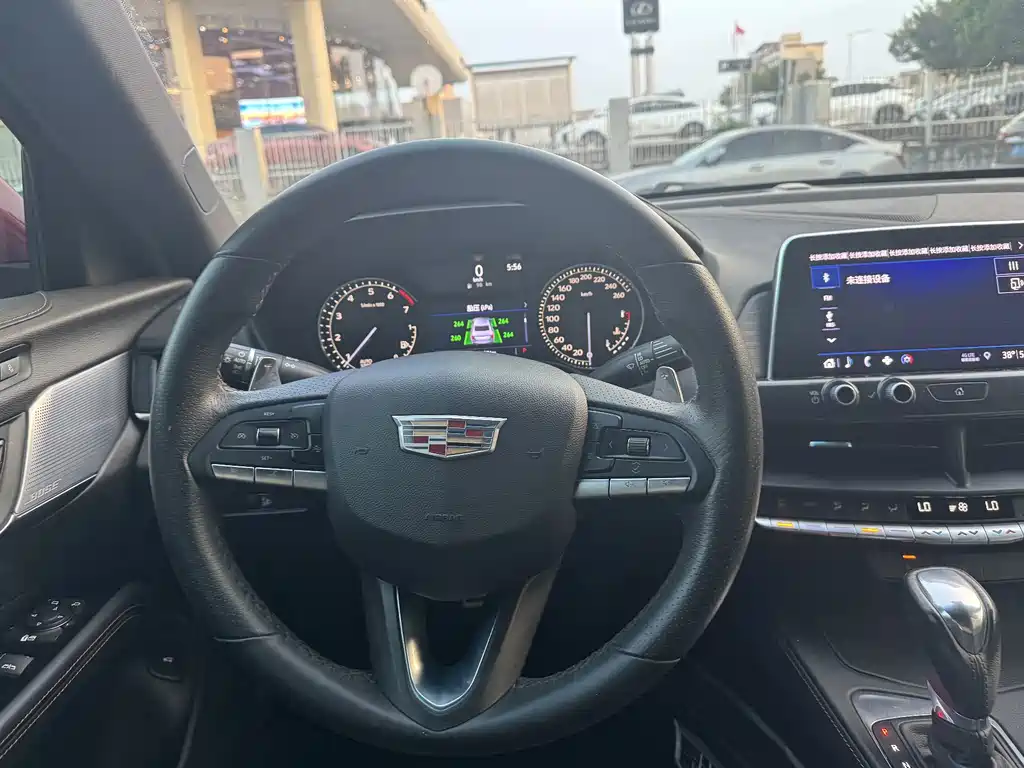 Cadillac CT4 — миниатюра 9