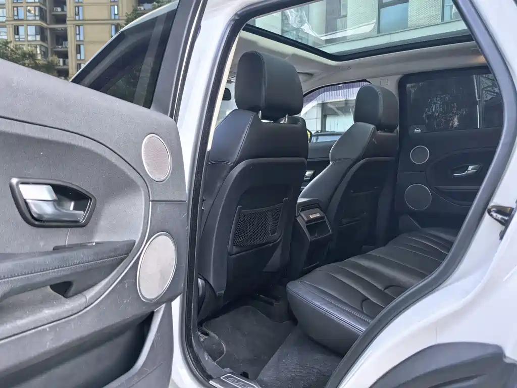 Land Rover Evoque (Import) — миниатюра 6