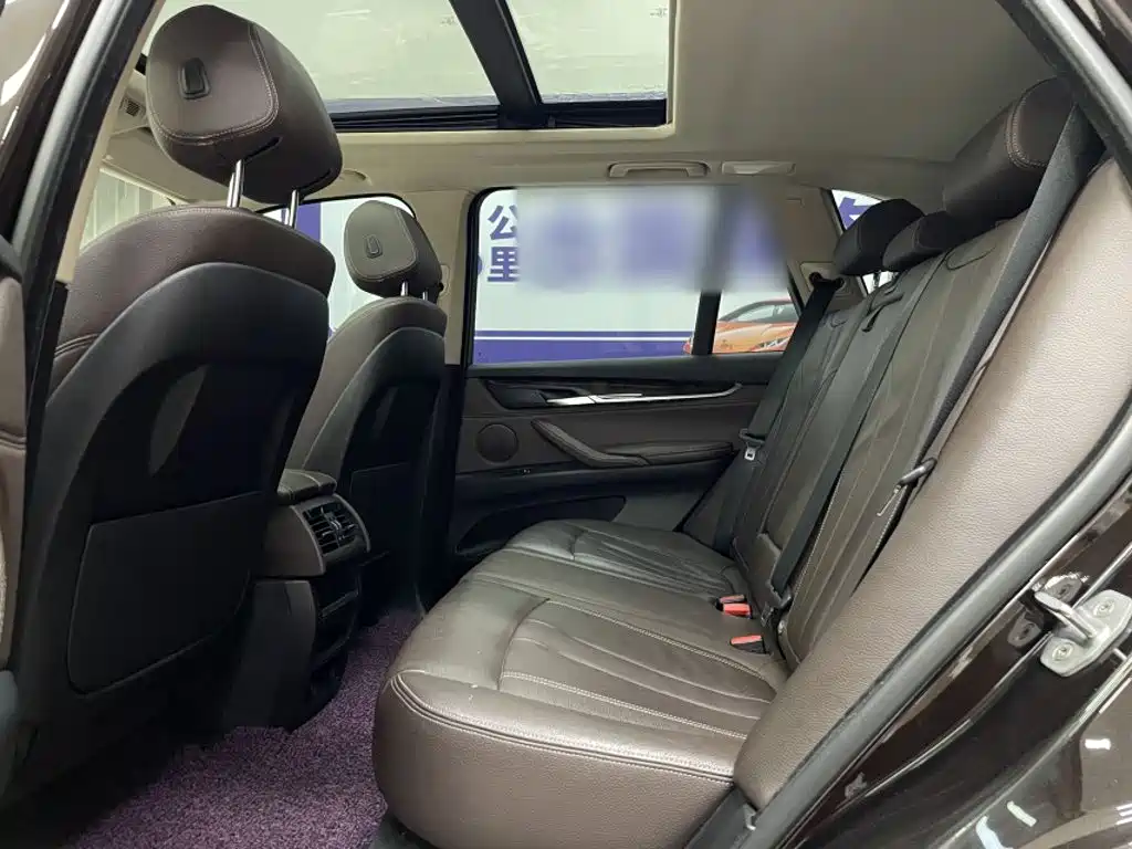 BMW X5 (Import) — миниатюра 16