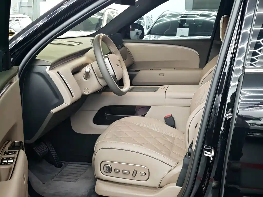 Li Auto Li L9 — миниатюра 10