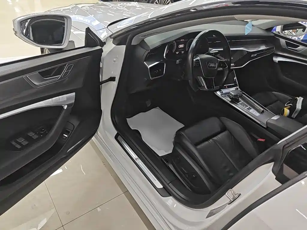 Audi A7 2022 — фото 15
