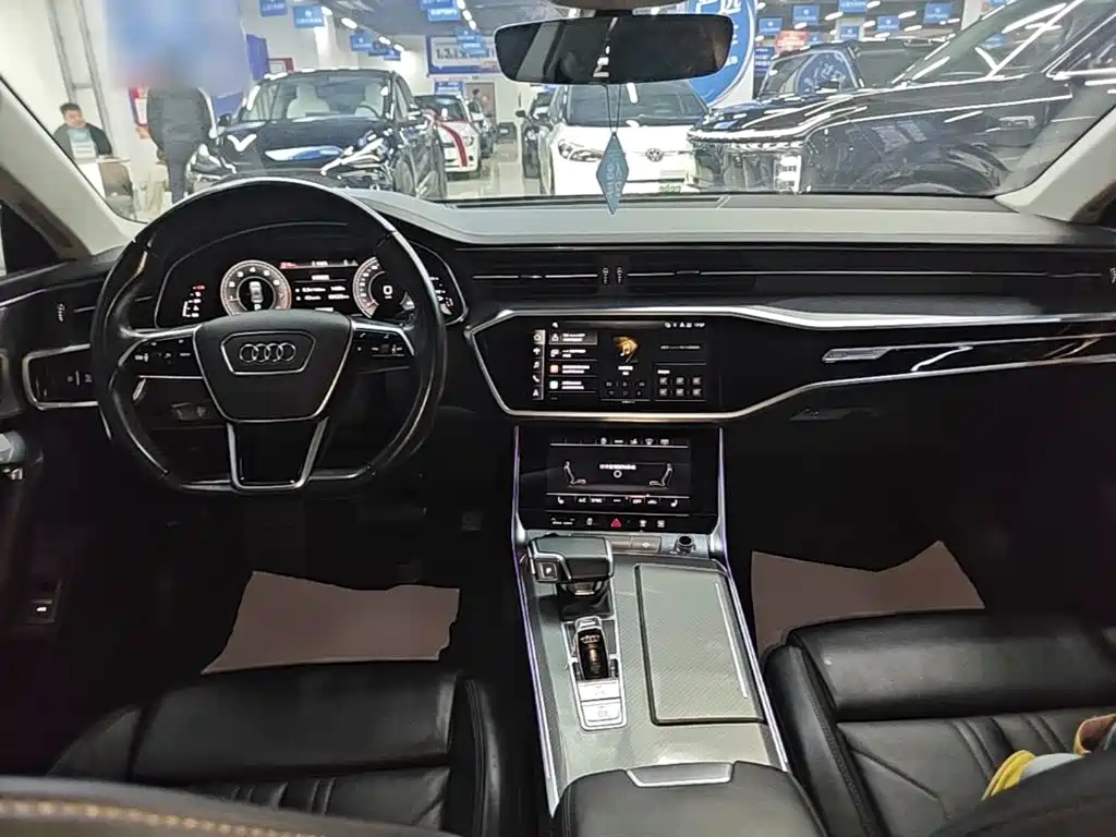 Audi A7 2022 — фото 9
