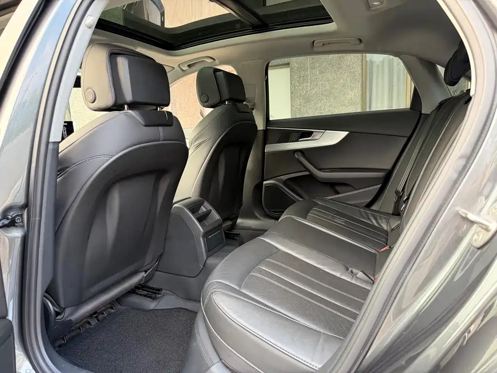 Audi A4L — миниатюра 10