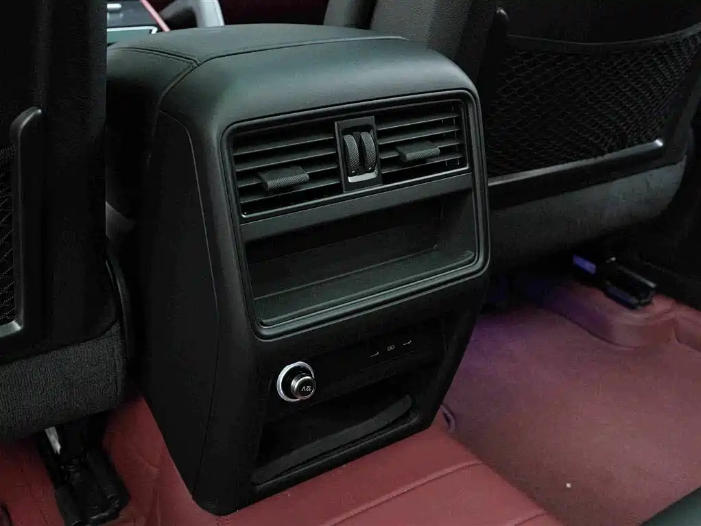 Porsche Cayenne — миниатюра 20