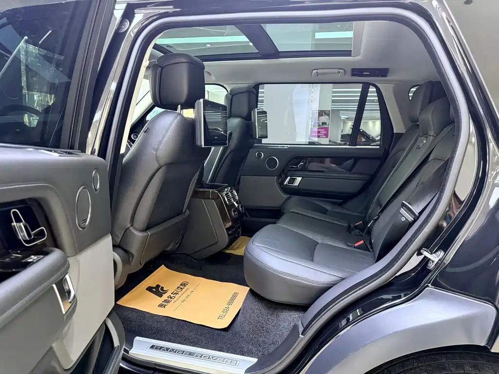 Land Rover Range Rover 2022 3.0 L6 400PS