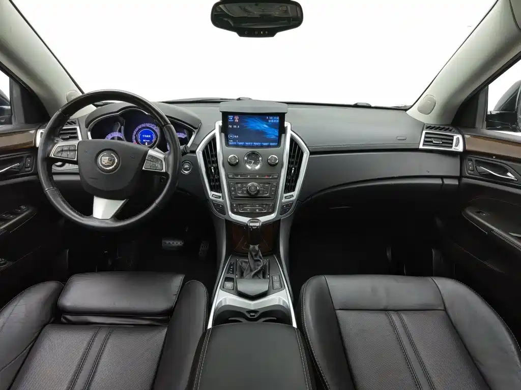 Cadillac SRX — миниатюра 5