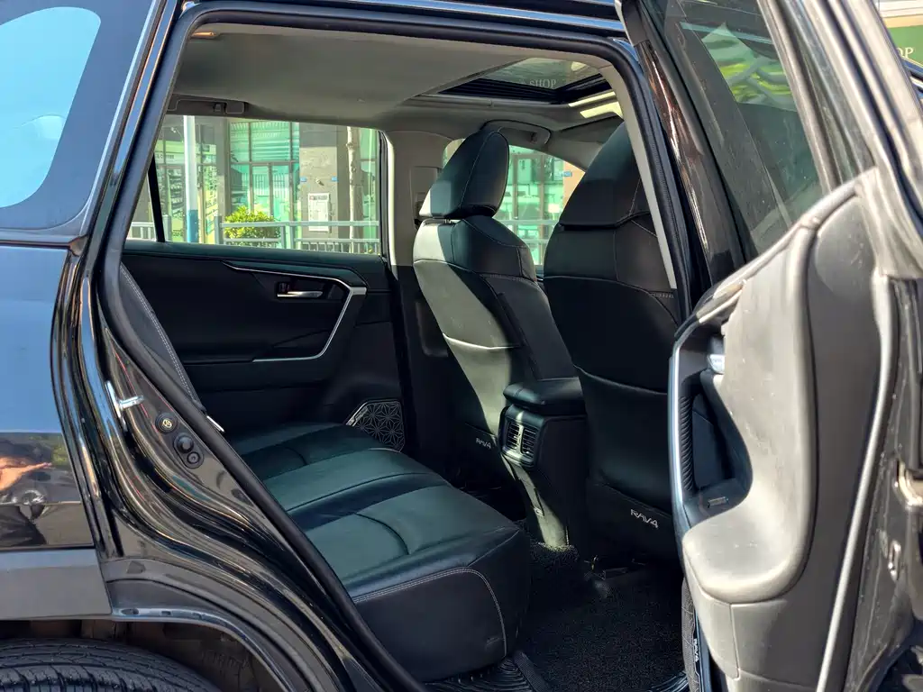 TOYOTA RAV4 RONGFANG