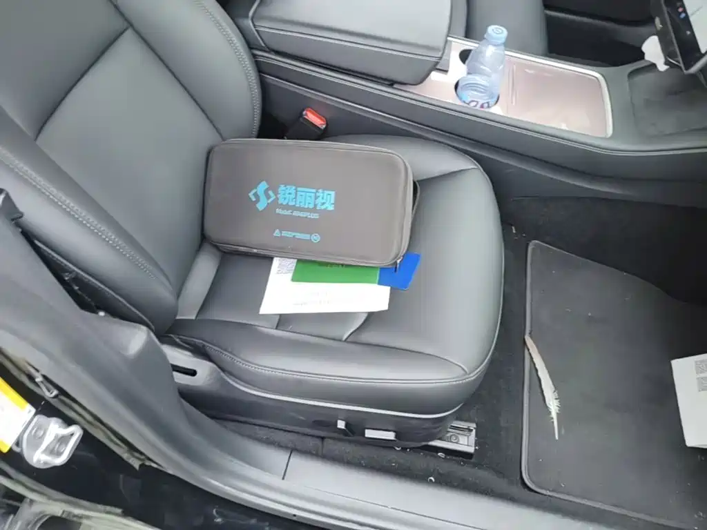 Tesla Model 3 — миниатюра 25