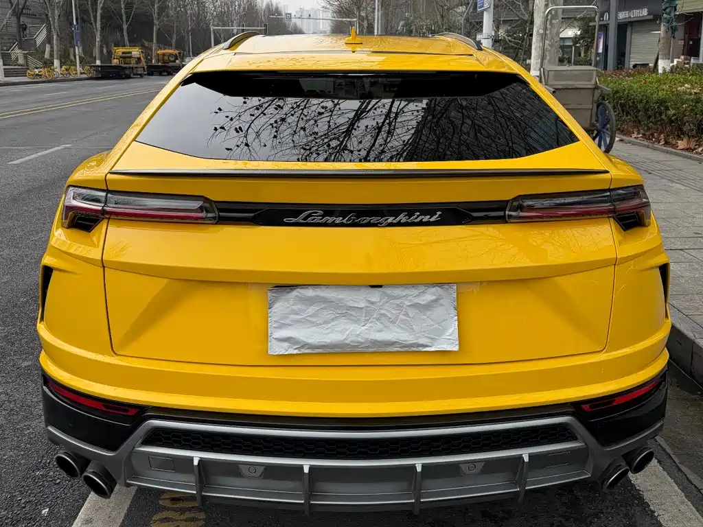 Lamborghini Urus — миниатюра 3