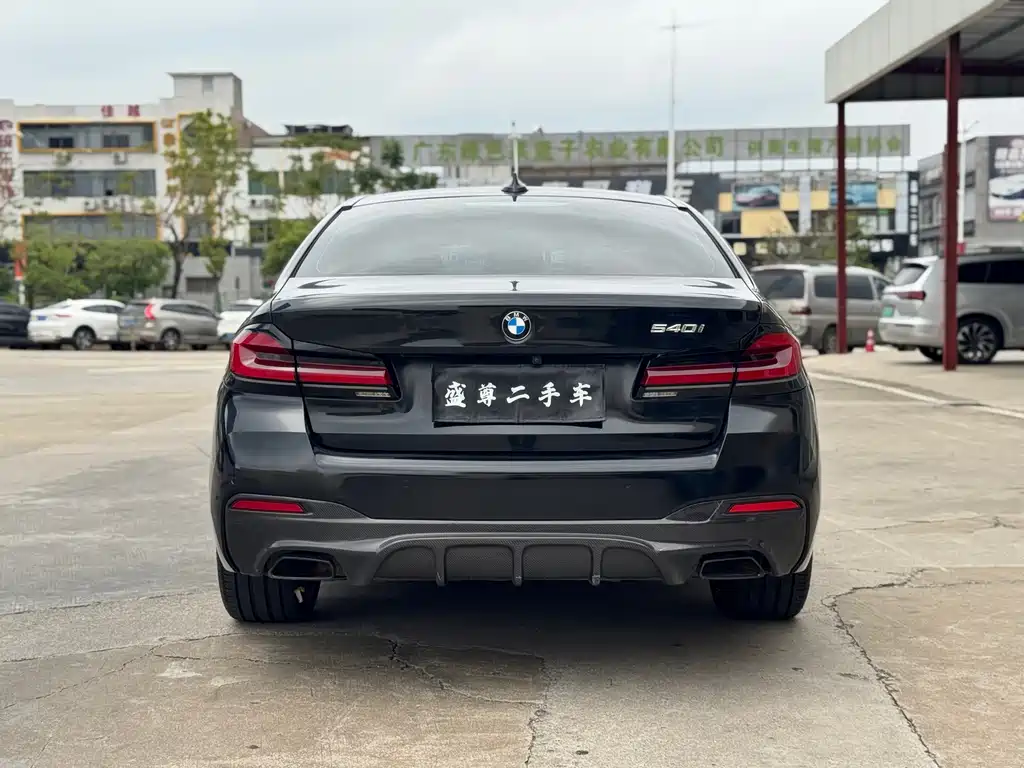 BMW 5 Series (Import) — миниатюра 18