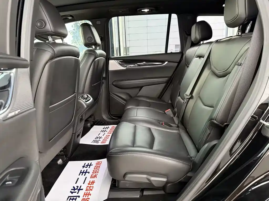 Cadillac XT6 — миниатюра 7