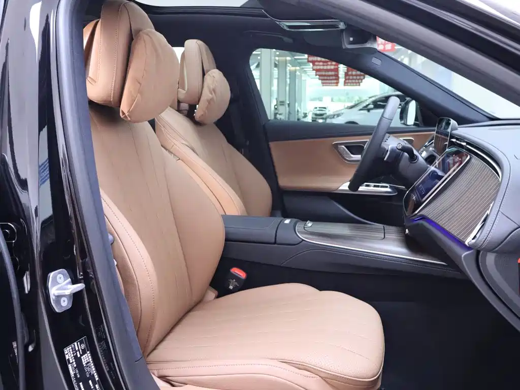 Mercedes-Benz E-Class — миниатюра 21