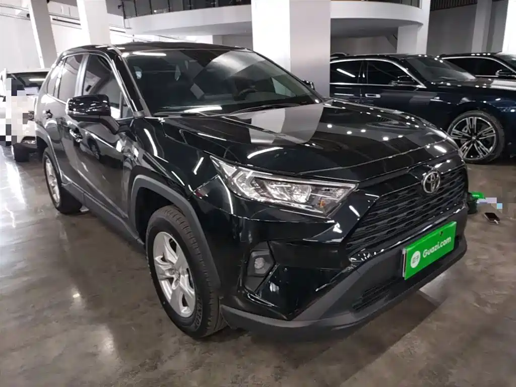 Toyota RAV4 2024 2.0L CVT