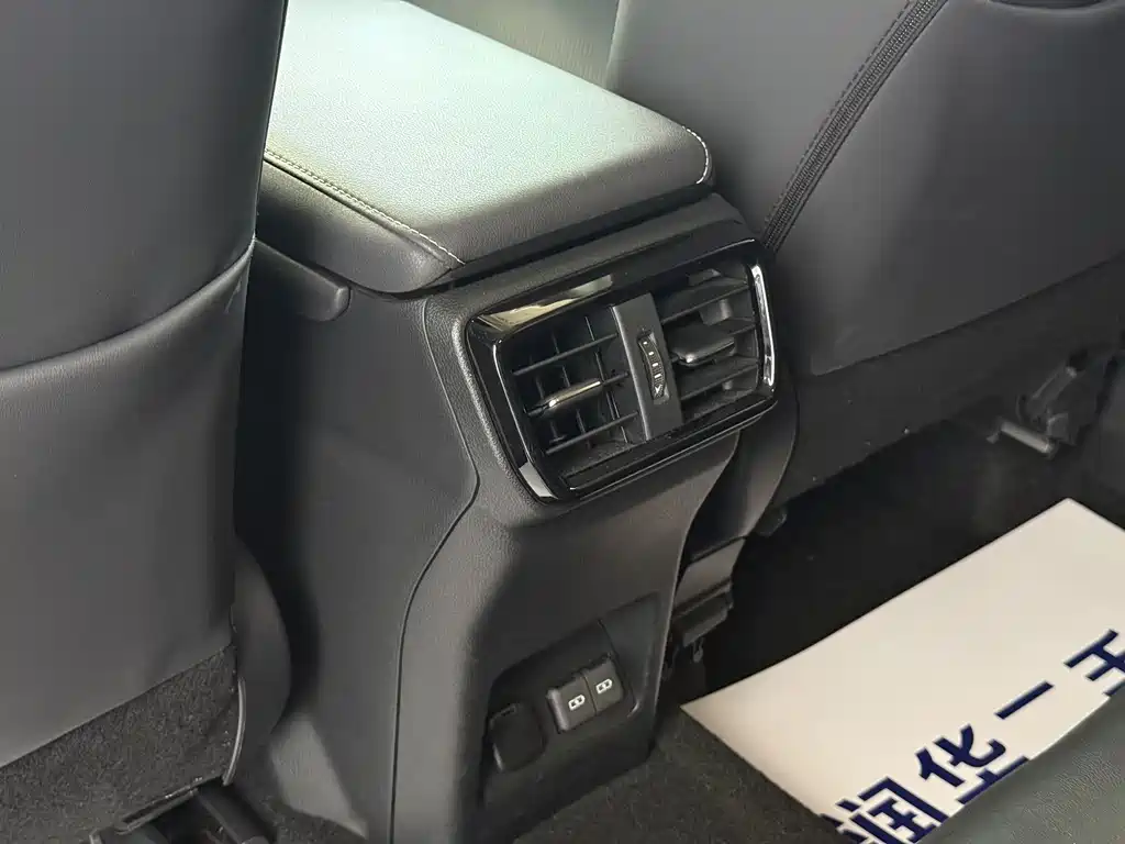 Lexus NX — миниатюра 14