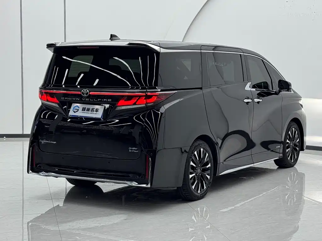 Toyota Vellfire — миниатюра 25