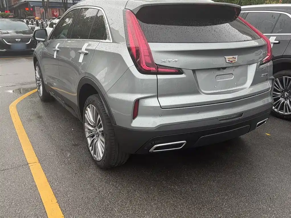 Cadillac XT4 2024 28T Luxury