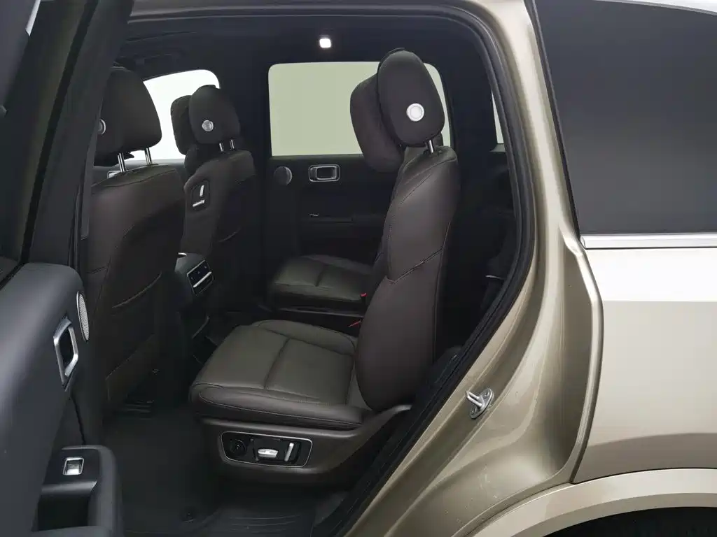 Li Auto Li L8 — миниатюра 15