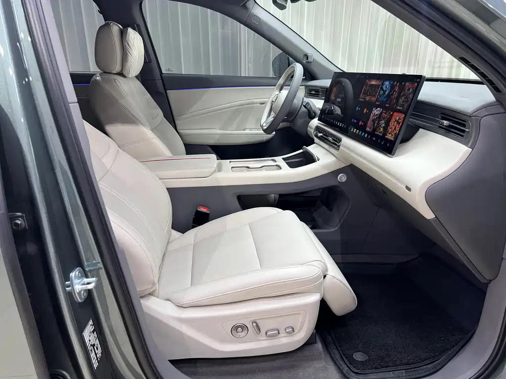 Hongqi HS6 PHEV 2026 240