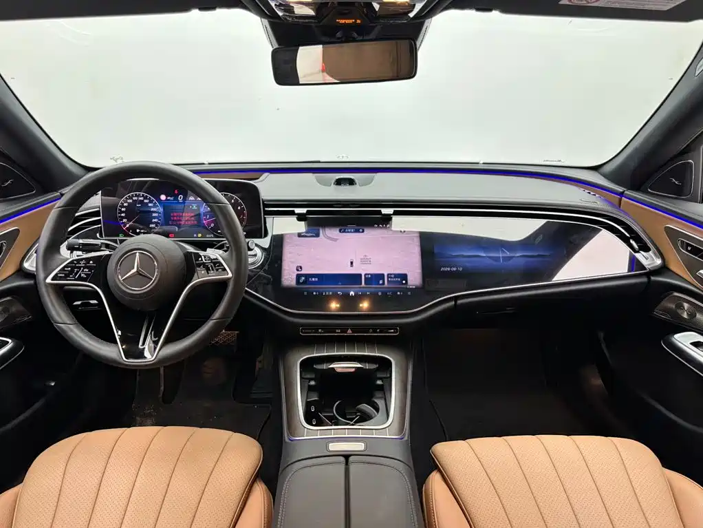 Mercedes-Benz E-Class — миниатюра 10
