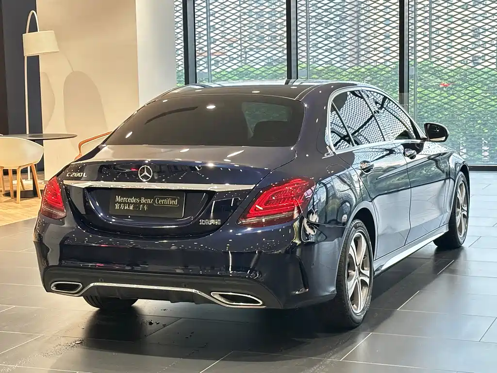 Mercedes-Benz C-Class — миниатюра 4