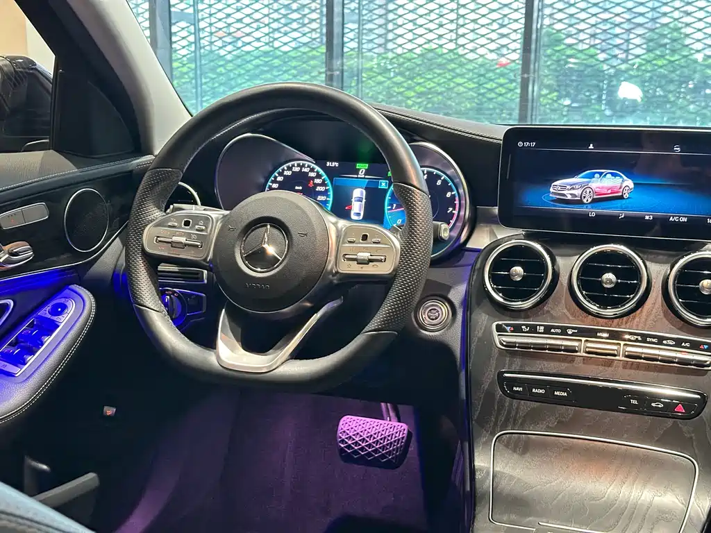 Mercedes-Benz C-Class — миниатюра 10