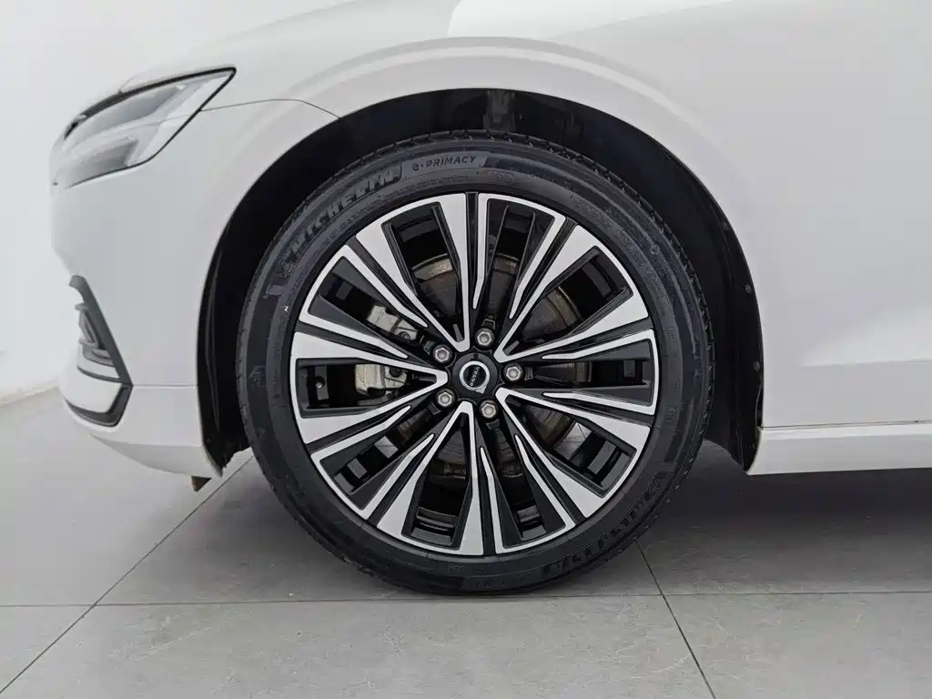 Volvo S60 — миниатюра 17