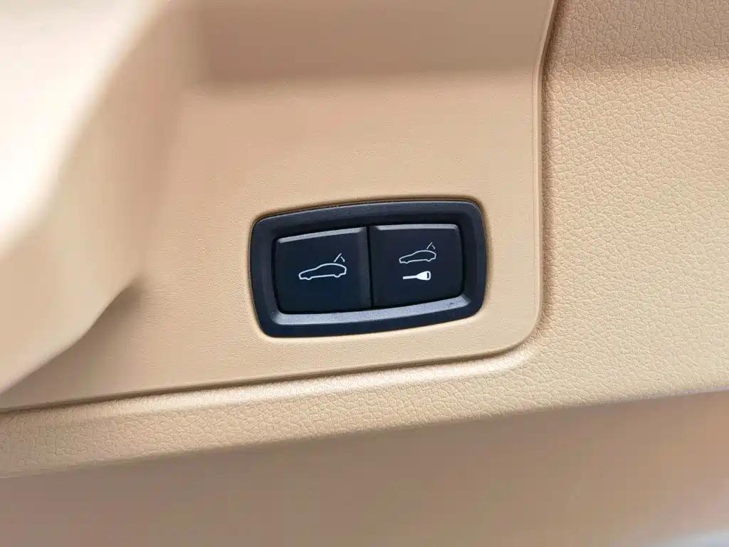 Porsche Panamera — миниатюра 29