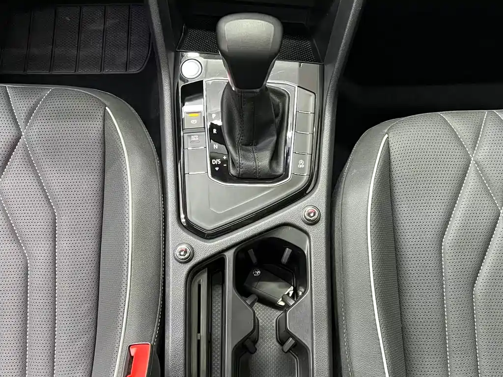 Volkswagen Tiguan L L 2023 280TSI AT