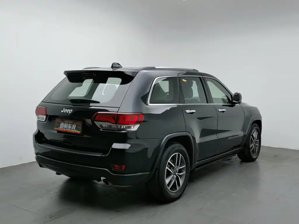 Jeep Grand Cherokee (Import) — миниатюра 2