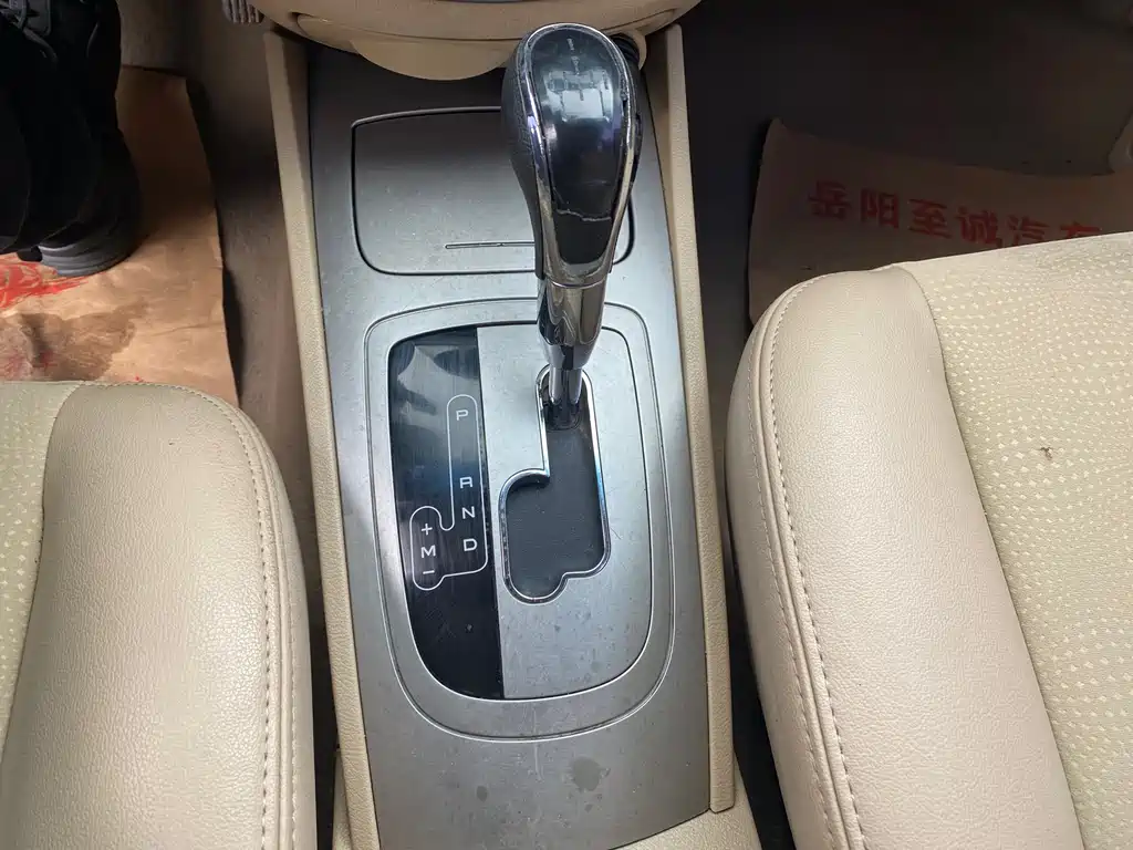 Buick Excelle 2013 1.5L AT