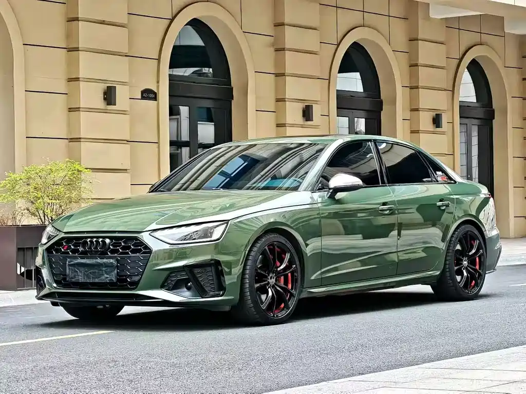 Audi S4