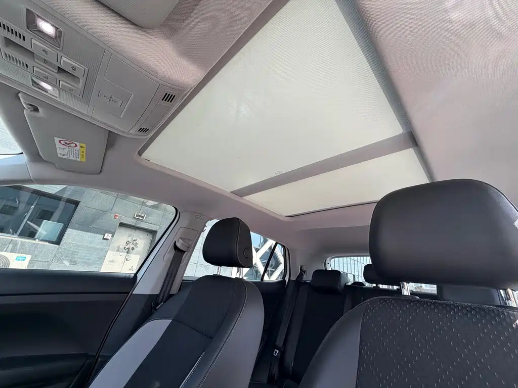 VOLKSWAGEN EXPLORING THE SHADOW