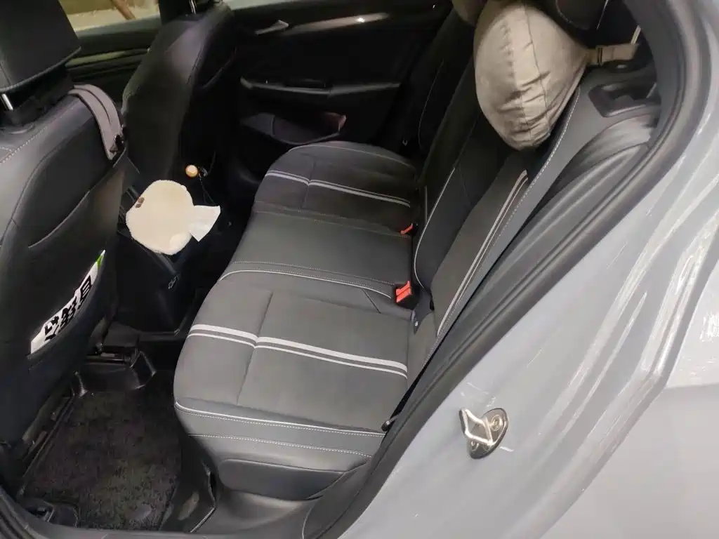 Volkswagen Golf — миниатюра 14