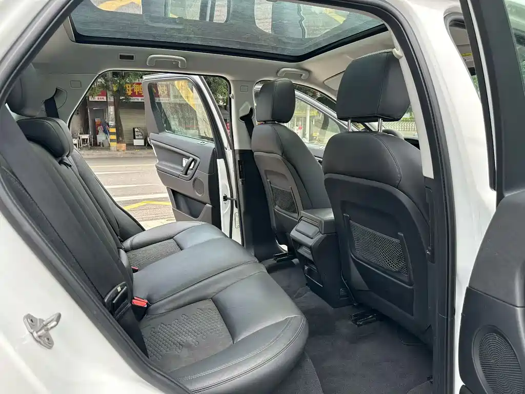 Land Rover Discovery Sport — миниатюра 7