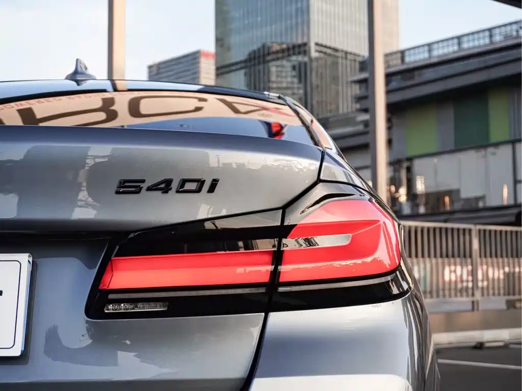 BMW 5 Series (Import) — миниатюра 7