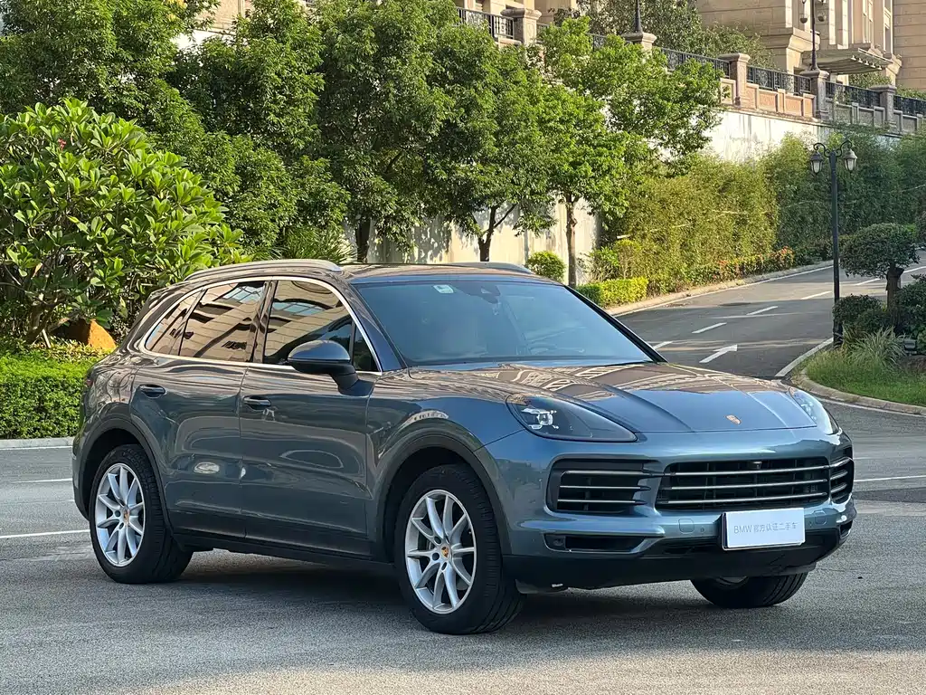 Porsche Cayenne — миниатюра 3